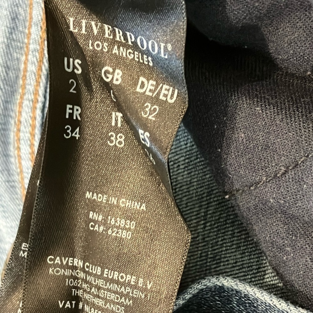 Liverpool Jeans Company size 2 waist 26 women’s Blue Straight Jeans - Picture 4 of 16